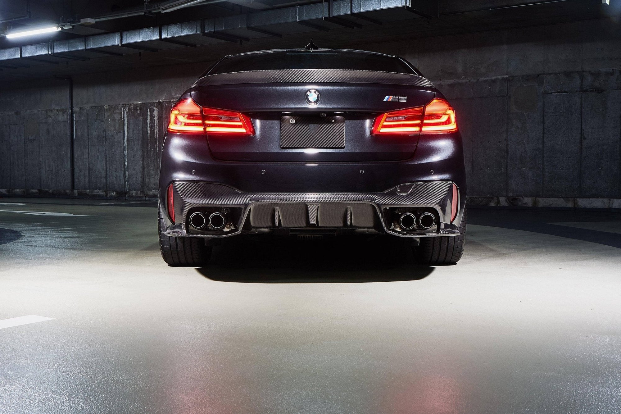 BMW F90 M5 3D Style Carbon Fiber Rear Diffuser