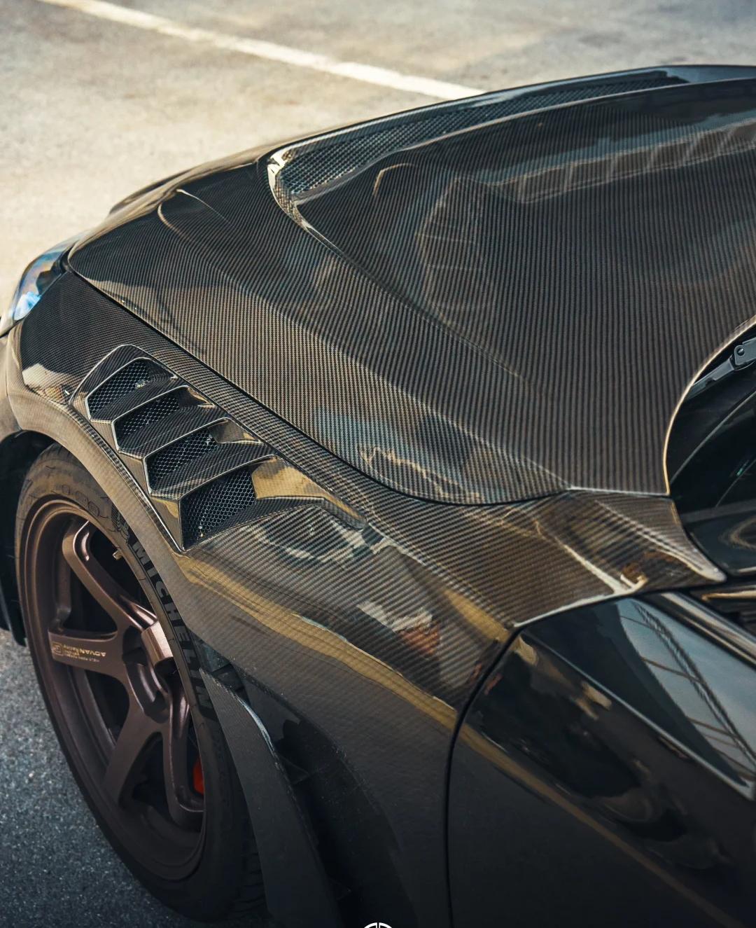 BMW G87 M2 Carbon Fiber Vented Hood