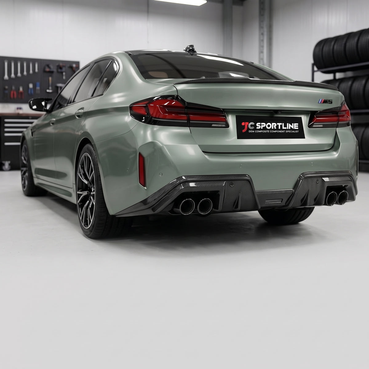 BMW M5 G90 G99 IHC STYLE DRY CARBON FIBER REAR DIFFUSER