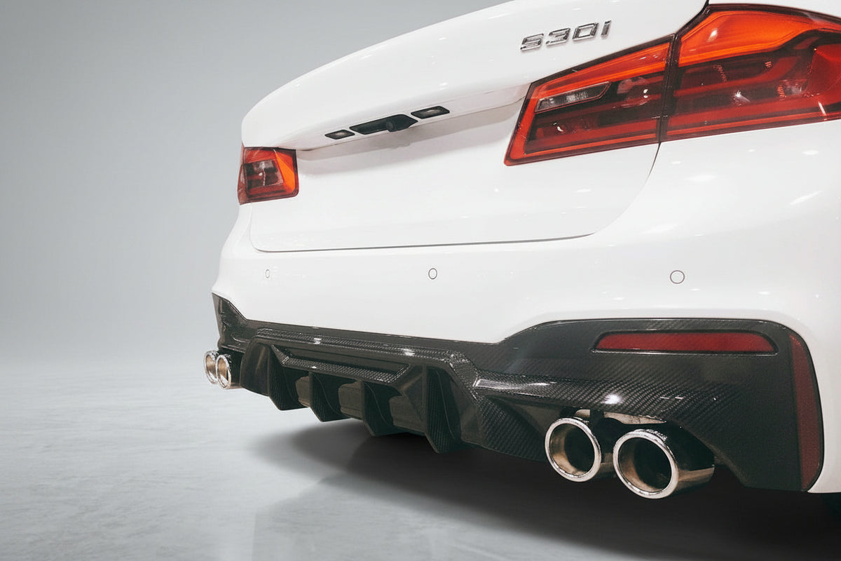 BMW 5 SERIES G30 IHC STYLE DRY CARBON FIBER DIFFUSER
