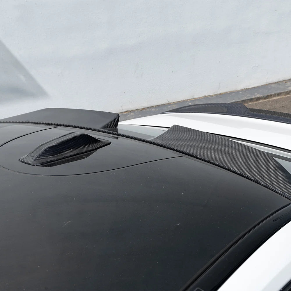 SOOQOO BMW M5 G90 Roof Spoiler In Prepreg Carbon Fiber
