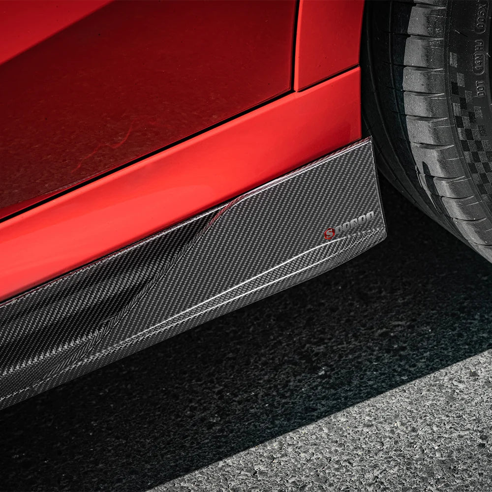 SOOQOO BMW X6M F96 Side Skirt In Prepreg Carbon Fiber