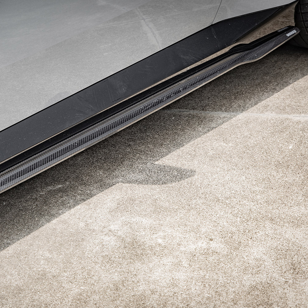 SOOQOO BMW 2 Series G42 Side Skirt In Prepreg Carbon Fiber