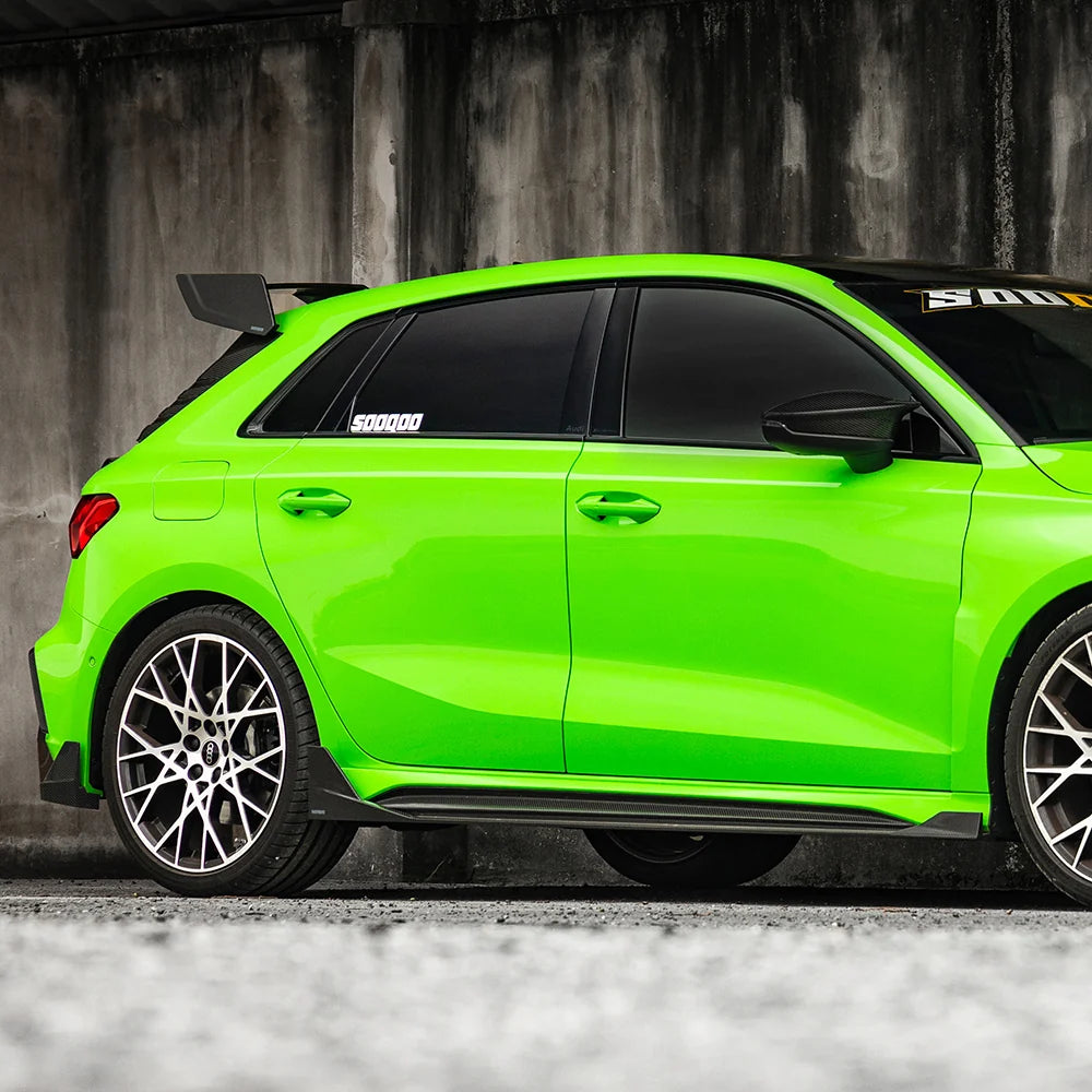 SOOQOO AUDI RS3 8Y Side Skirt In Prepreg Carbon Fiber