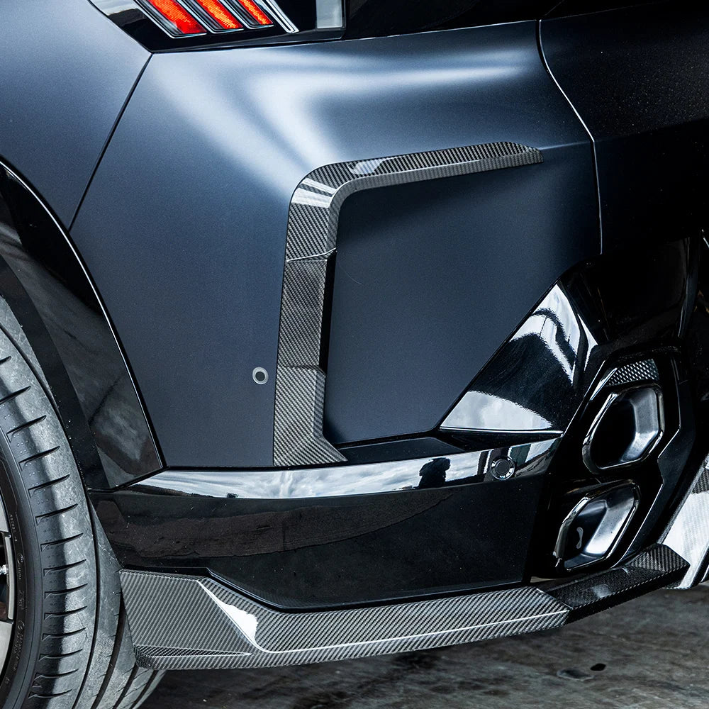 SOOQOO BMW XM G09 Rear Bumper Insert In Prepreg Carbon Fiber