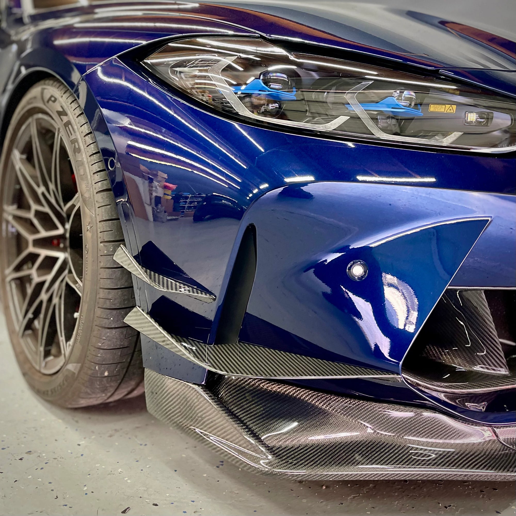 G8X M3/M4 V Style Canards